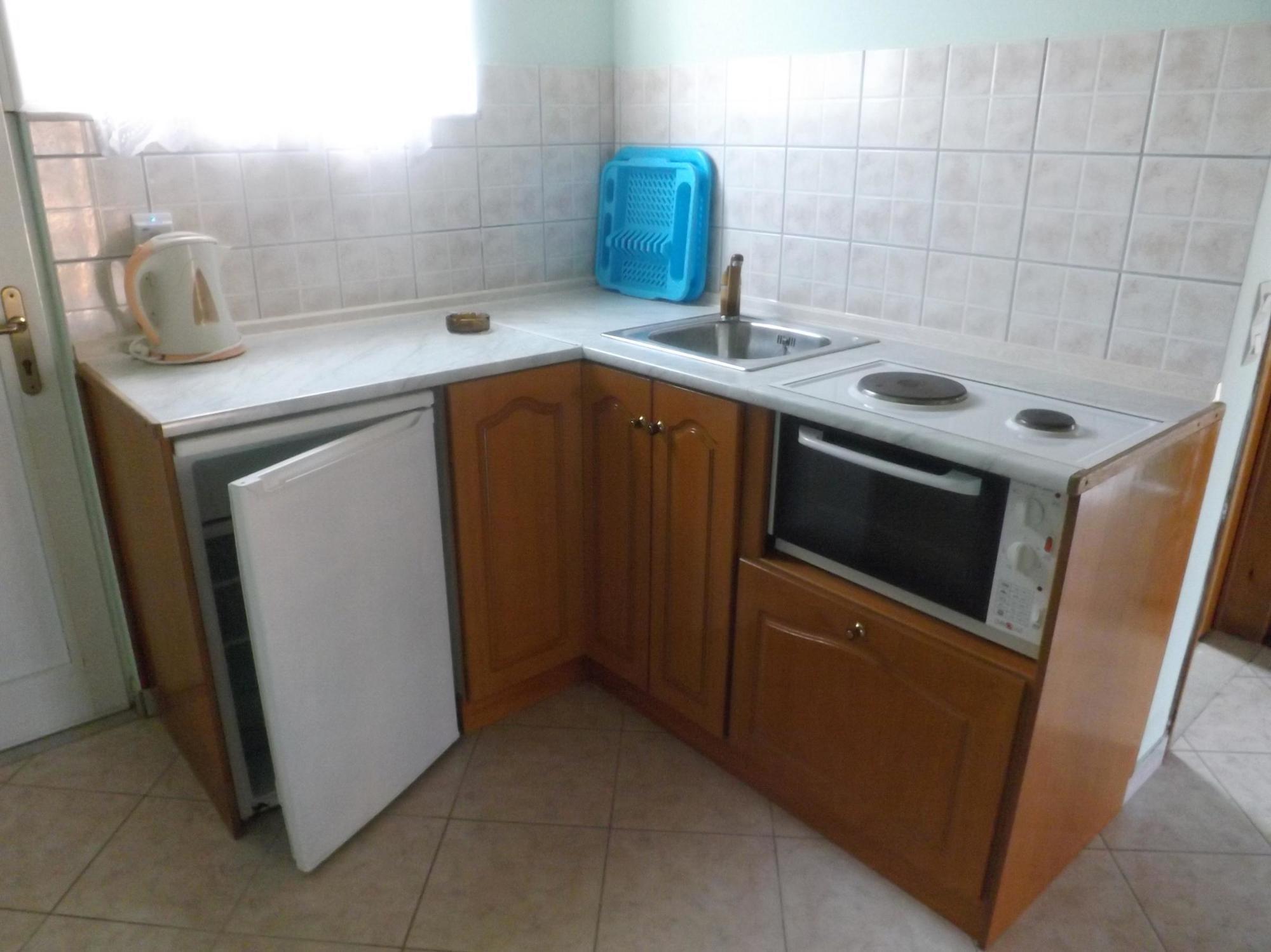 Makis Studios And Apartments روذا المظهر الخارجي الصورة
